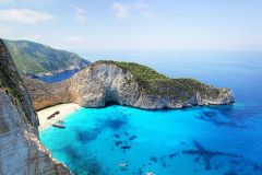 Widok na  Zatokę wraku na  wyspie Zakynthos